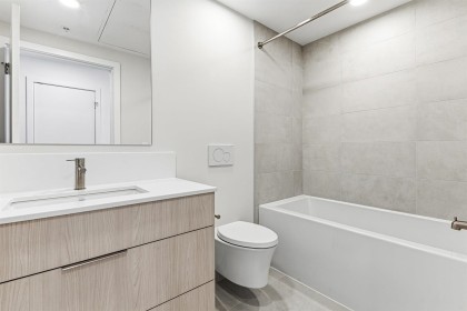 Photo 11 at 205 - 3590 W 39th Avenue, Dunbar, Vancouver West