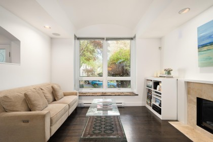 Photo 4 at 3328 W 30th Avenue, Dunbar, Vancouver West