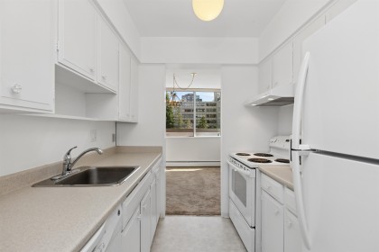Photo 15 at 306 - 2055 Pendrell Street, West End VW, Vancouver West