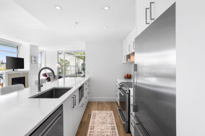 Photo 13 at 306 - 158 W 13th Street, Central Lonsdale, North Vancouver
