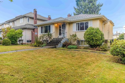 Photo 2 at 3039 W 20th Avenue, Arbutus, Vancouver West