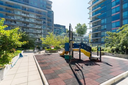 Photo 17 at 711 - 1708 Columbia Street, False Creek, Vancouver West