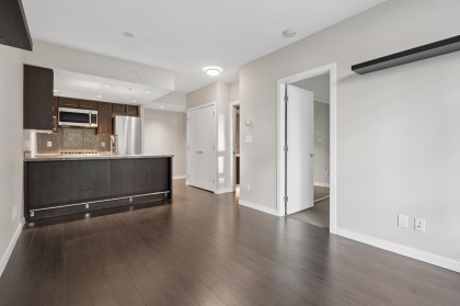 Photo 5 at 711 - 1708 Columbia Street, False Creek, Vancouver West