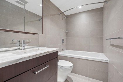 Photo 10 at 711 - 1708 Columbia Street, False Creek, Vancouver West