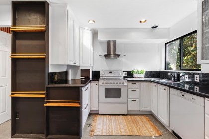 Photo 17 at 2069 Westview Drive, Mosquito Creek, North Vancouver