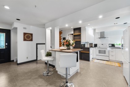 Photo 12 at 2069 Westview Drive, Mosquito Creek, North Vancouver