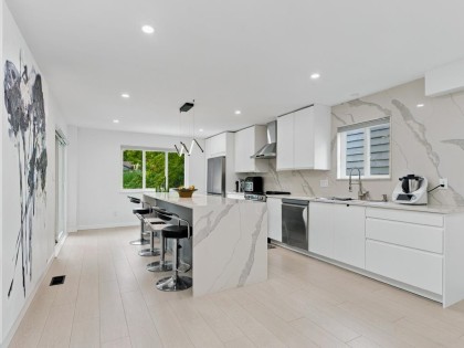 Photo 5 at 2045 Kirkstone Road, Westlynn, North Vancouver