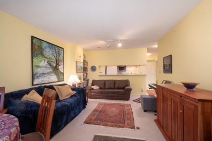 Photo 10 at 805 - 5639 Hampton Place, University VW, Vancouver West