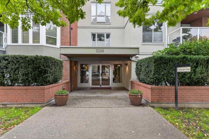 Photo 3 at 208 - 2288 W 12th Avenue, Kitsilano, Vancouver West