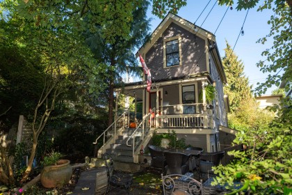Photo 4 at 1119 Pendrell Street, West End VW, Vancouver West
