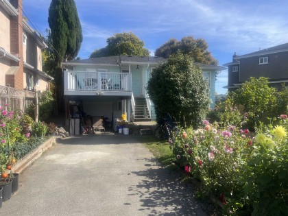 Photo 2 at 5491 Elizabeth Street, Cambie, Vancouver West