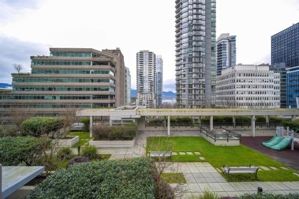 Photo 26 at 303 - 1211 Melville Street, Coal Harbour, Vancouver West