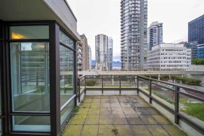 Photo 24 at 303 - 1211 Melville Street, Coal Harbour, Vancouver West