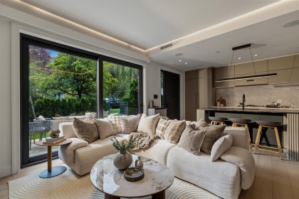 Photo 3 at 1 - 1183 W 33rd Avenue, Shaughnessy, Vancouver West
