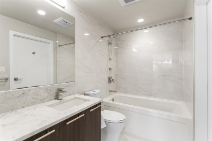 Photo 13 at 305 - 4963 Cambie Street, Cambie, Vancouver West