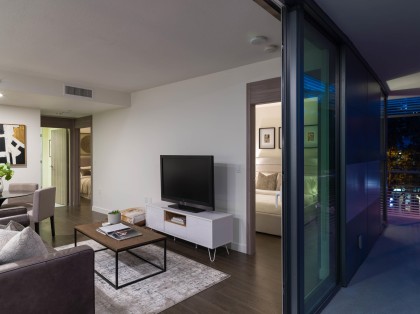 Photo 6 at 306 - 89 Nelson Street, Yaletown, Vancouver West