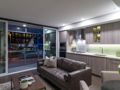 Photo 5 at 306 - 89 Nelson Street, Yaletown, Vancouver West