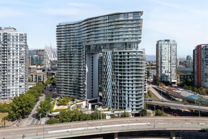 Photo 38 at 306 - 89 Nelson Street, Yaletown, Vancouver West