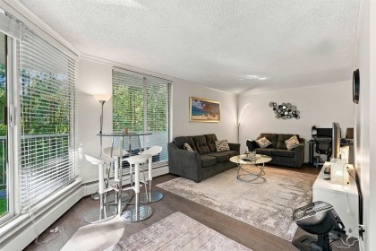 Photo 7 at 403 - 2024 Fullerton Avenue, Pemberton NV, North Vancouver