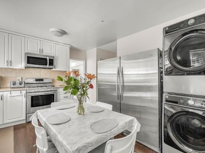 Photo 4 at 938 E 29th Street, Lynn Valley, North Vancouver