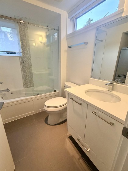 Photo 16 at 1080 Nicola Street, West End VW, Vancouver West