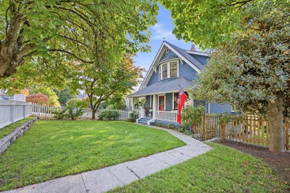 Photo 2 at 121 E 27th Street, Upper Lonsdale, North Vancouver