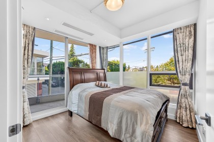 Photo 14 at 759 W 41st Avenue, Cambie, Vancouver West