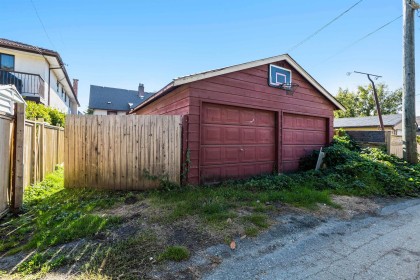Photo 7 at 3433 W 12th Avenue, Kitsilano, Vancouver West
