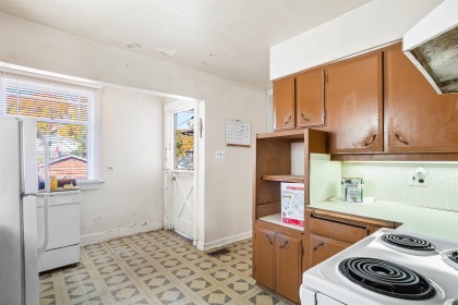 Photo 10 at 3433 W 12th Avenue, Kitsilano, Vancouver West
