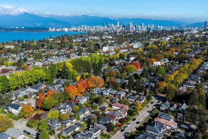Photo 19 at 3433 W 12th Avenue, Kitsilano, Vancouver West