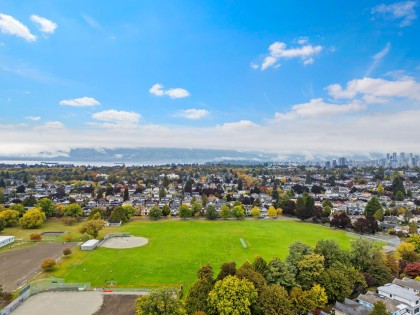 Photo 23 at 1 - 2557 W King Edward Street, Arbutus, Vancouver West