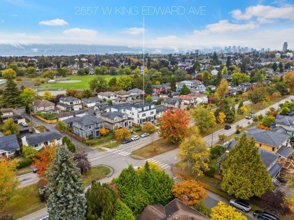 Photo 22 at 1 - 2557 W King Edward Street, Arbutus, Vancouver West