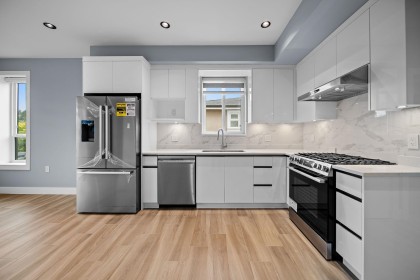 Photo 3 at 2 - 2557 W King Edward Street, Arbutus, Vancouver West