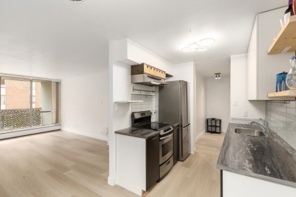 Photo 10 at 604 - 2016 Fullerton Avenue, Pemberton NV, North Vancouver