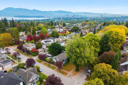 Photo 17 at 3883 W 20th Avenue, Dunbar, Vancouver West
