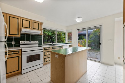 Photo 9 at 3692 Sunnycrest Drive, Edgemont, North Vancouver