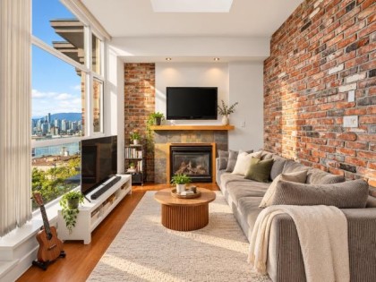 Photo 2 at 418 - 2515 Ontario Street, Mount Pleasant VW, Vancouver West