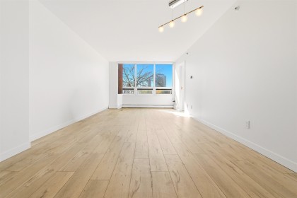 Photo 4 at 2A - 199 Drake Street, Yaletown, Vancouver West