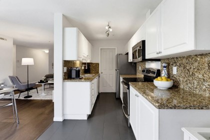 Photo 10 at 202 - 1050 Nicola Street, West End VW, Vancouver West