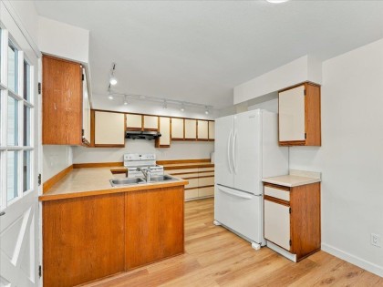Photo 10 at 240 E 18th Street, Central Lonsdale, North Vancouver
