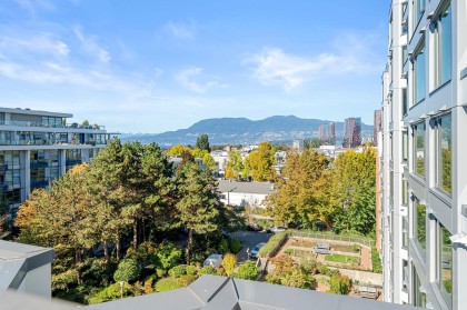 Photo 27 at 703 - 2201 Pine Street, Fairview VW, Vancouver West