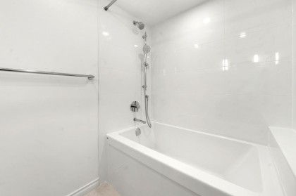 Photo 18 at 703 - 2201 Pine Street, Fairview VW, Vancouver West