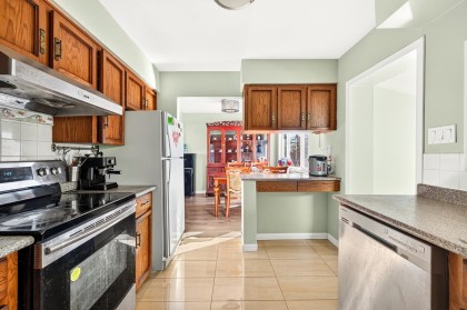 Photo 14 at 3232 W 16th Avenue, Arbutus, Vancouver West