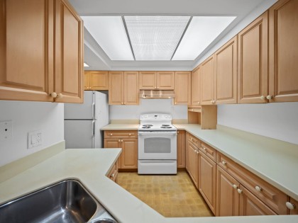Photo 7 at 106 - 4900 Cartier Street, Shaughnessy, Vancouver West