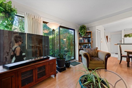 Photo 12 at 31 - 460 W 16th Avenue, Cambie, Vancouver West