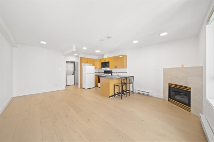 Photo 2 at 1610 - 939 Homer Street, Yaletown, Vancouver West