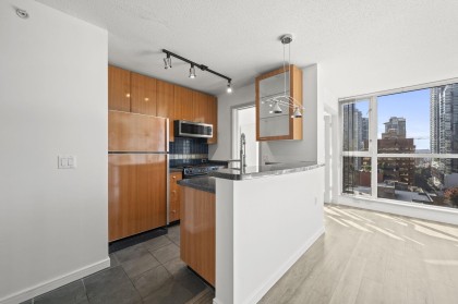 Photo 17 at 1807 - 1068 Hornby Street, Downtown VW, Vancouver West