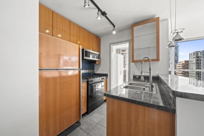 Photo 11 at 1807 - 1068 Hornby Street, Downtown VW, Vancouver West