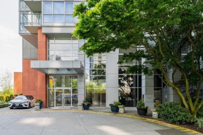 Photo 2 at 908 - 1408 Strathmore Mews, Yaletown, Vancouver West