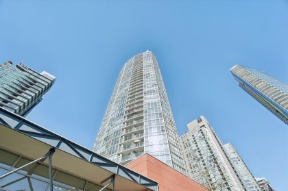 Photo 1 at 908 - 1408 Strathmore Mews, Yaletown, Vancouver West